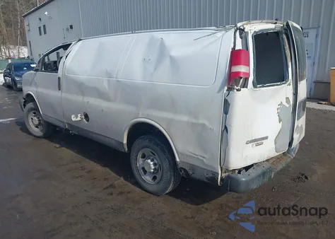 2008 Chevrolet Express Work Van from USA, damaged, VIN 1GCGG25CX81162135